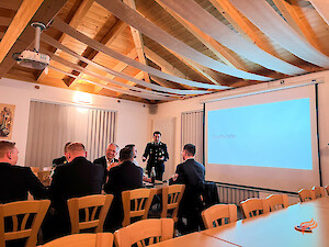 Bild Neuwahlen mit Kontinuität